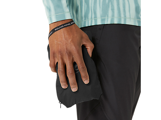 2011D084_001_GM_Z8_GLB